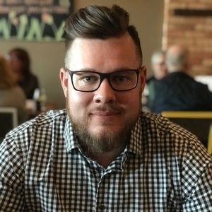 Meet your Posher, Travis